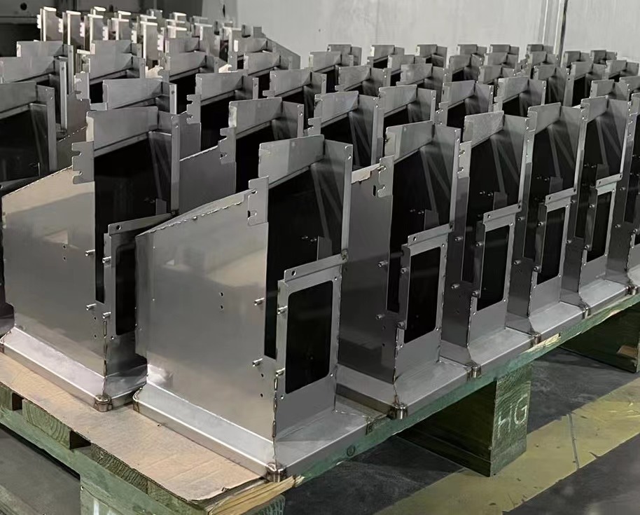 提供成都精密鈑金加工廠 機箱機柜 不銹鋼加工